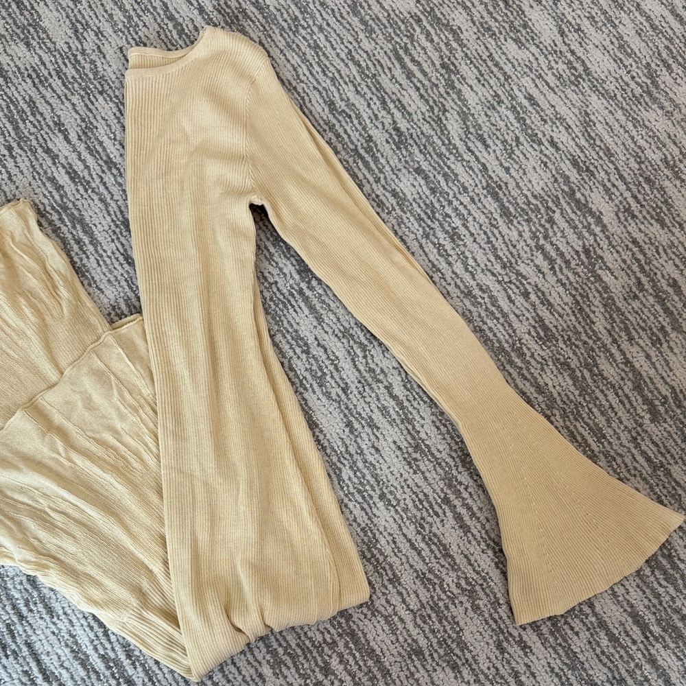 Layered Cream Ruffled Hem Knit Maxi Dress - Picture 10 of 11